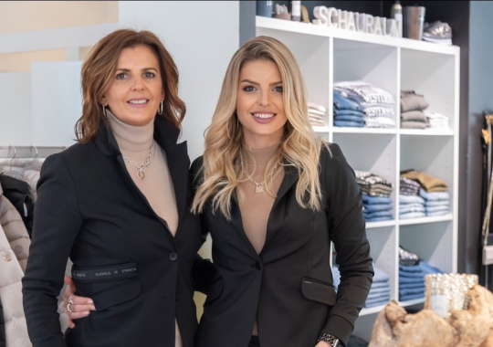 Neus Modegeschäft „by Helan“ in Hopfgarten eröffnet